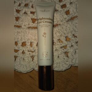 YOUNG LIVING brightening eye cream